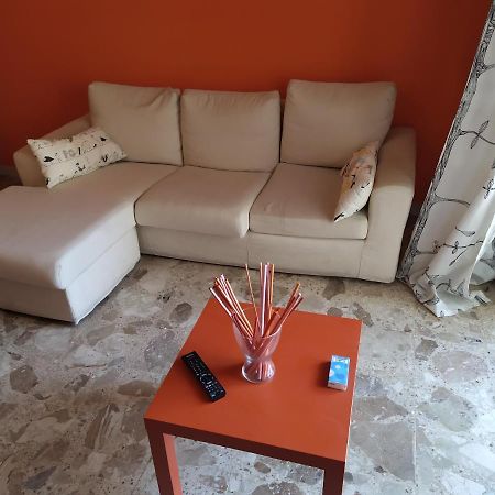 Vesuvio Corner - Spacious And Colorful Apartment In San Giorgio, Very Close To Napoli, Ideal For Families And Groups, Close To Pompeii, Sorrento... San Giorgio a Cremano Buitenkant foto
