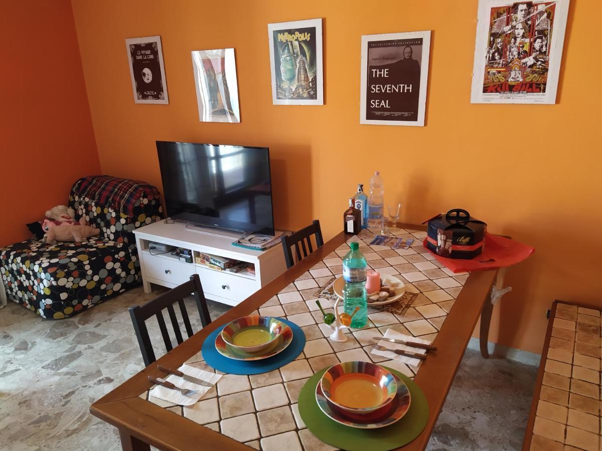 Vesuvio Corner - Spacious And Colorful Apartment In San Giorgio, Very Close To Napoli, Ideal For Families And Groups, Close To Pompeii, Sorrento... San Giorgio a Cremano Buitenkant foto