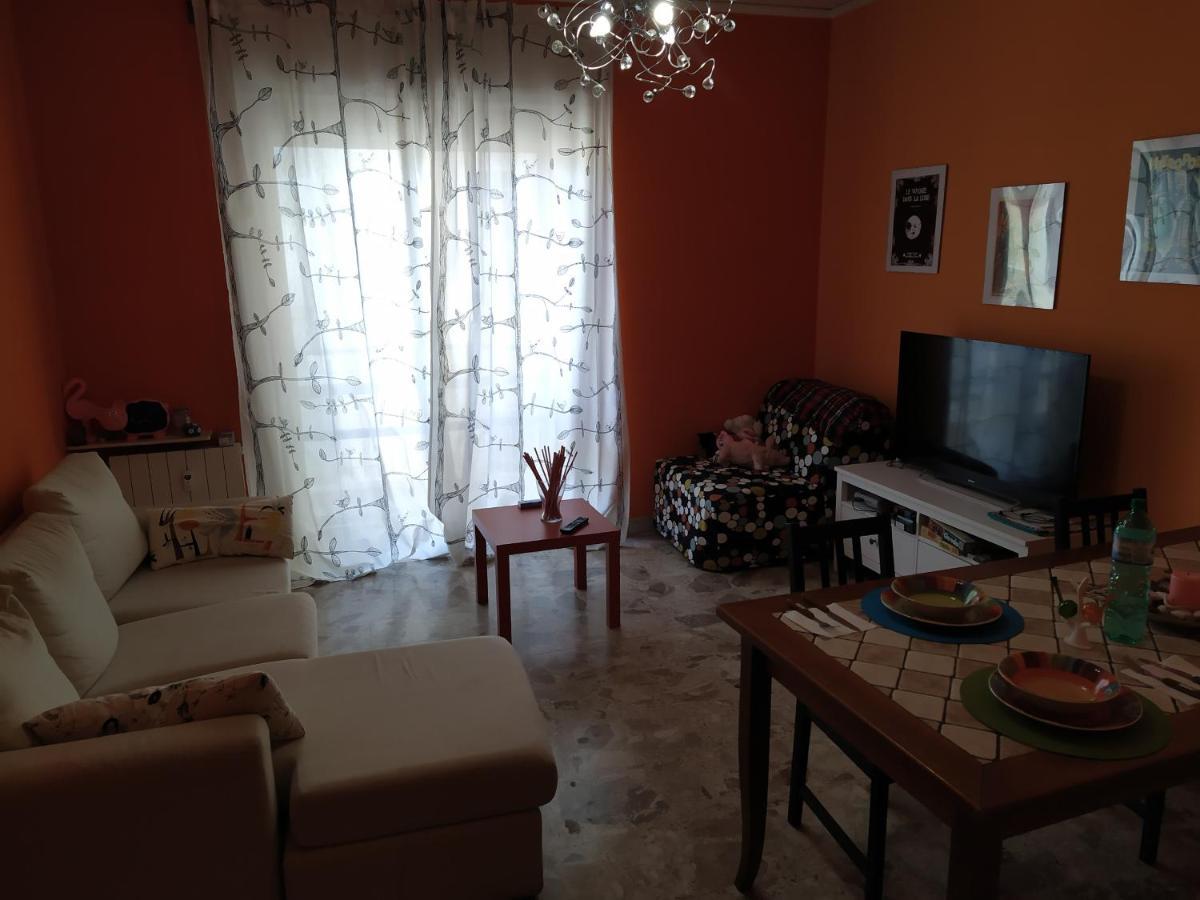 Vesuvio Corner - Spacious And Colorful Apartment In San Giorgio, Very Close To Napoli, Ideal For Families And Groups, Close To Pompeii, Sorrento... San Giorgio a Cremano Buitenkant foto